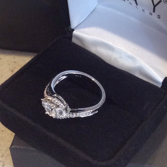 LAST ONE - Kay Jewelers White Sapphire Ring - Picture 3 of 8